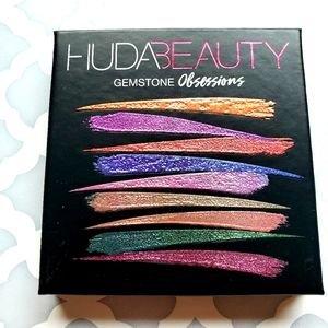 NEW HUDA BEAUTY Gemstone Obsessions